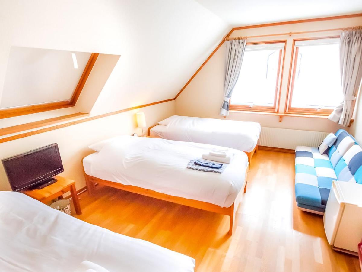 Rusutsu Lodges Pension Lilla Huset Niseko Eksteriør billede