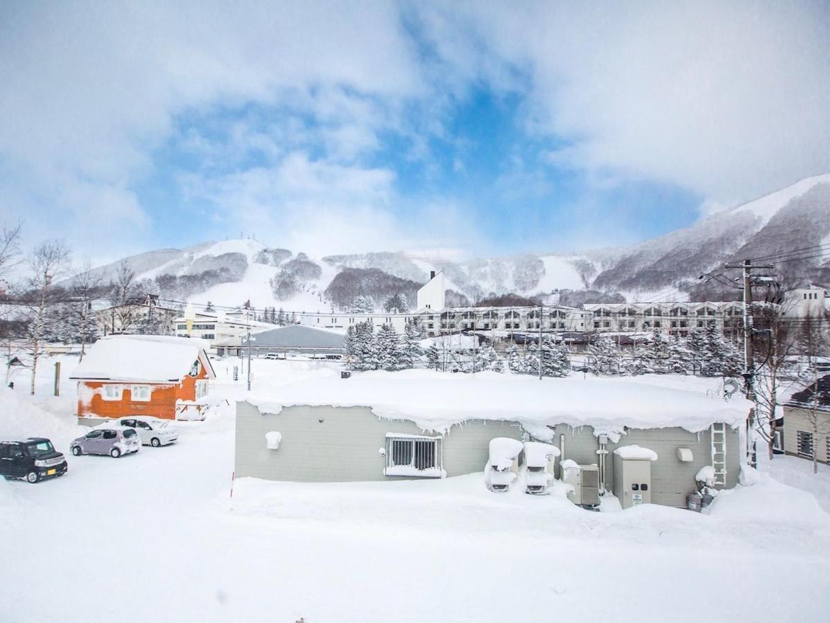 Rusutsu Lodges Pension Lilla Huset Niseko Eksteriør billede