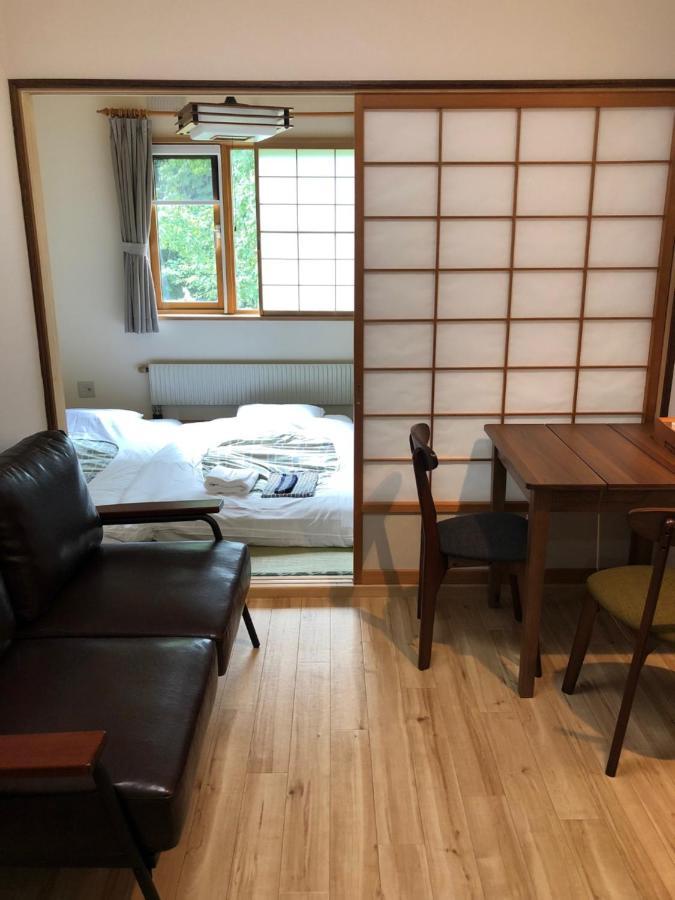 Rusutsu Lodges Pension Lilla Huset Niseko Eksteriør billede